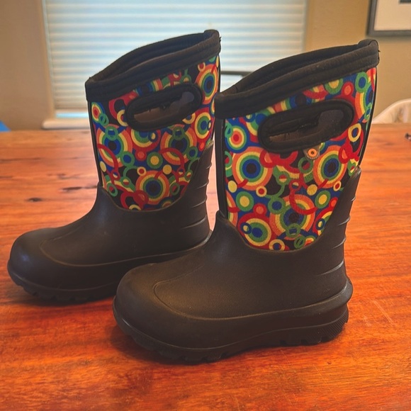BOGS Neo-Classic Kids’ 3 Season Boots Size 9 - Picture 1 of 5
